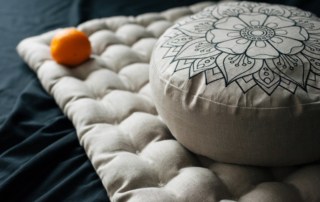 Embroidery Meditation Set Zafu & Zabuton with Buckwheat hulls Mandala Linen Floor cushions Meditation pillow pouf PillowSeat Yoga